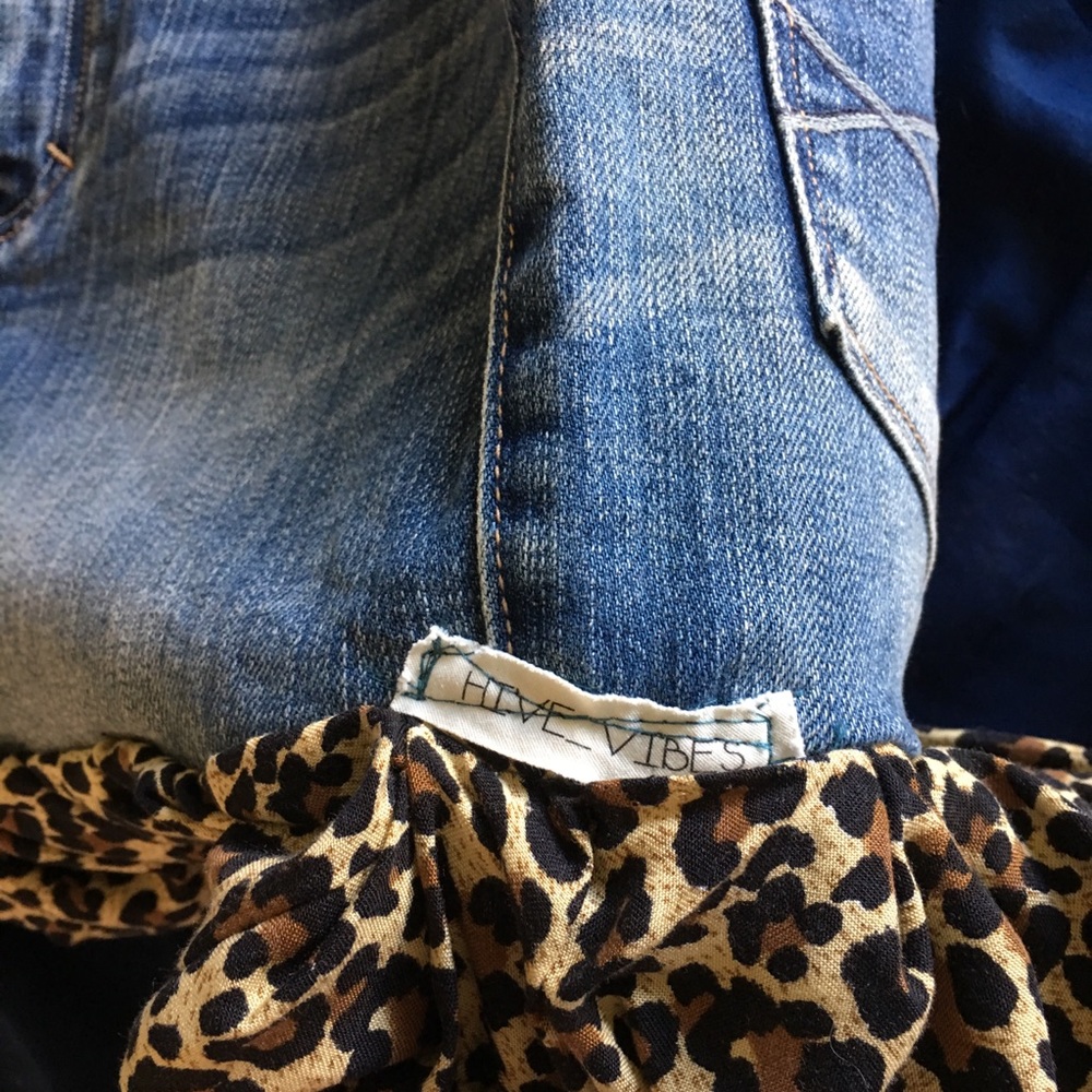 Size 2/26 OOAK repurposed A&F jean skirt - Picture 4 of 7